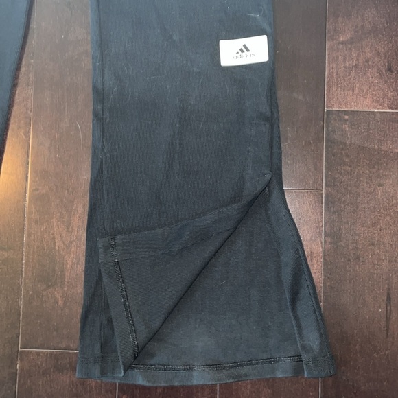 Adidas Black Sweatpants for Active Comfort LOUNGE RIBBED FLARED-LEG PANTS Large - Picture 3 of 11